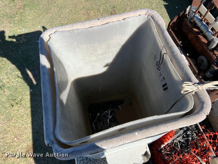 image for item DO8860 1991 Chevrolet Kodiak  bucket truck