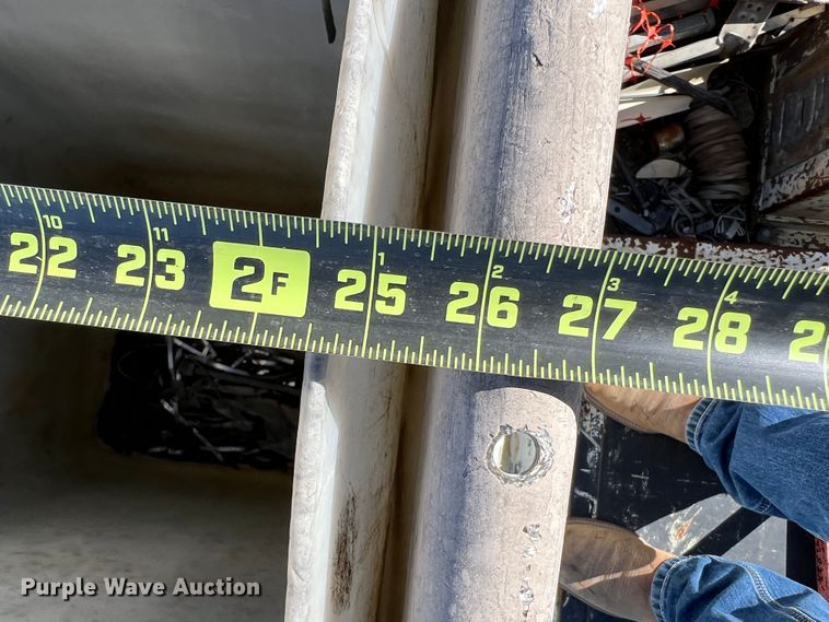 image for item DO8860 1991 Chevrolet Kodiak  bucket truck