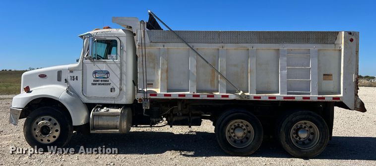image for item DO8861 2001 Peterbilt 330  dump truck