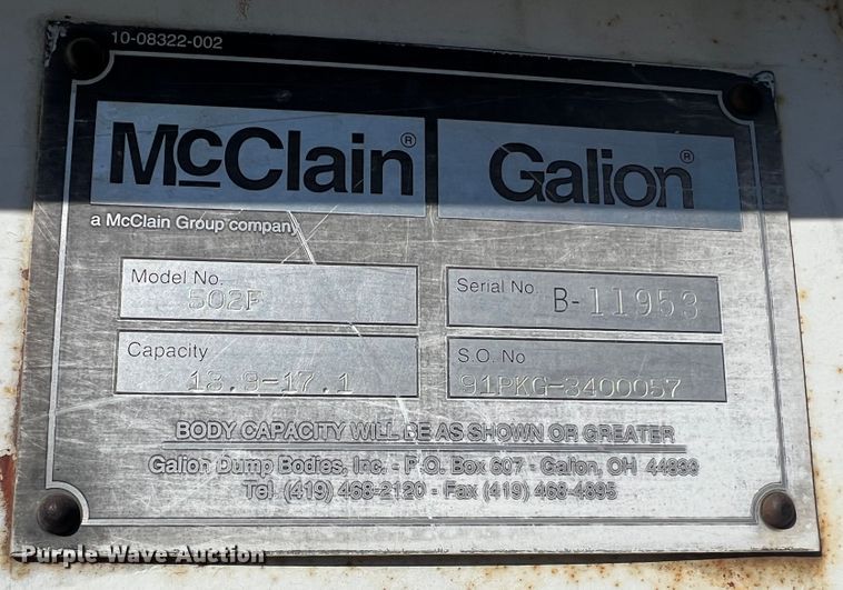 image for item DO8861 2001 Peterbilt 330  dump truck