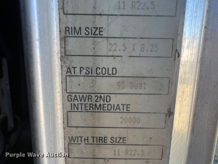 image for item DO8861 2001 Peterbilt 330  dump truck