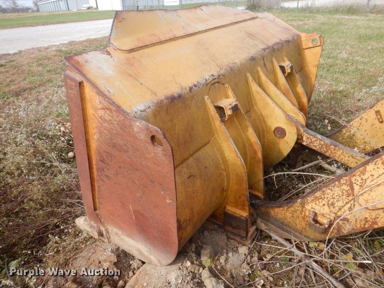 image for item DP0404 Dresser  track loader