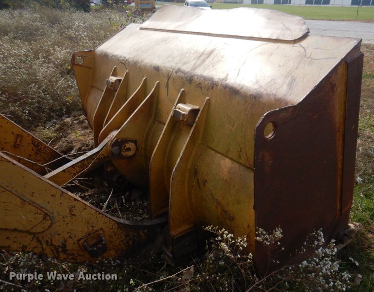 image for item DP0404 Dresser  track loader