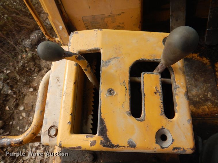 image for item DP0404 Dresser  track loader