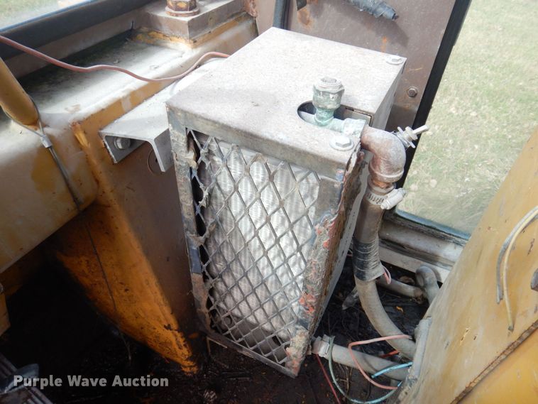 image for item DP0404 Dresser  track loader