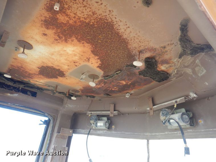 image for item DP0404 Dresser  track loader