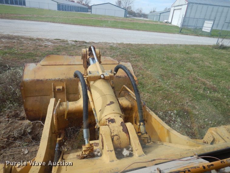 image for item DP0404 Dresser  track loader