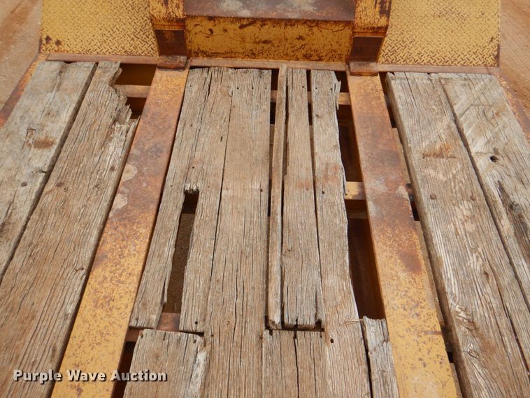 image for item DQ1866 1995 McDaniel 18DE-35-2  equipment trailer