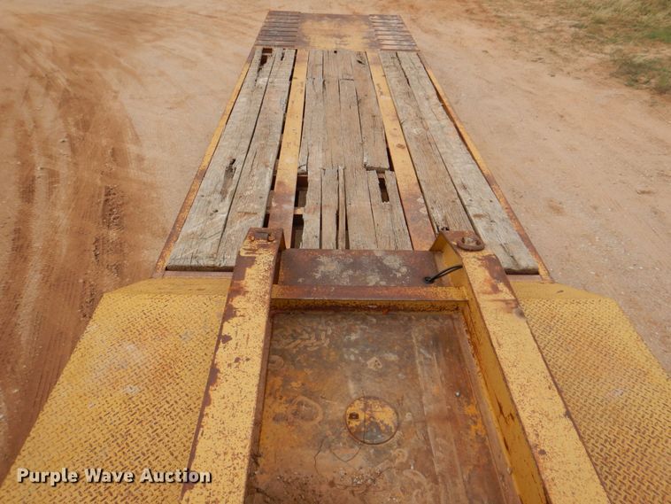 image for item DQ1866 1995 McDaniel 18DE-35-2  equipment trailer