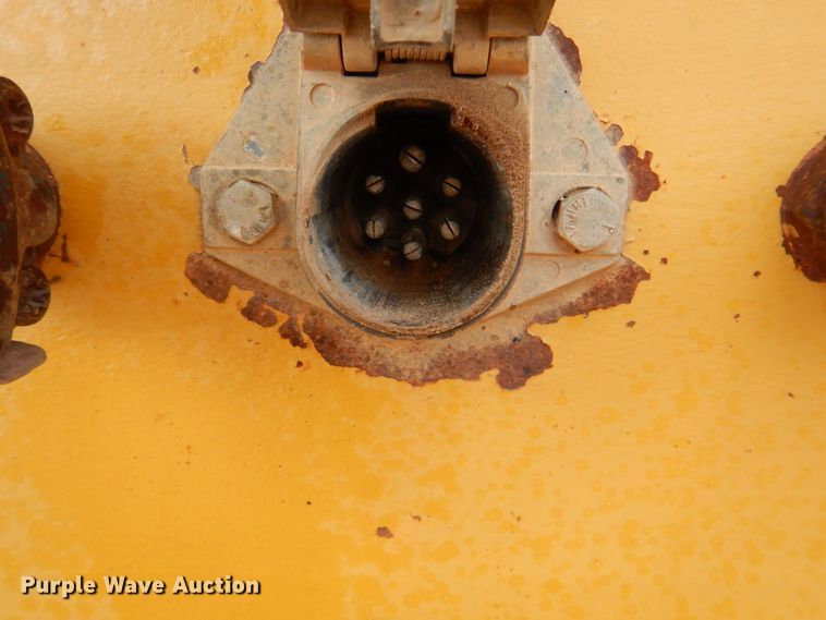 image for item DQ1866 1995 McDaniel 18DE-35-2  equipment trailer