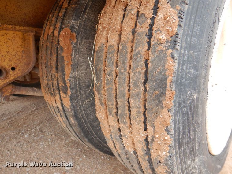 image for item DQ1866 1995 McDaniel 18DE-35-2  equipment trailer