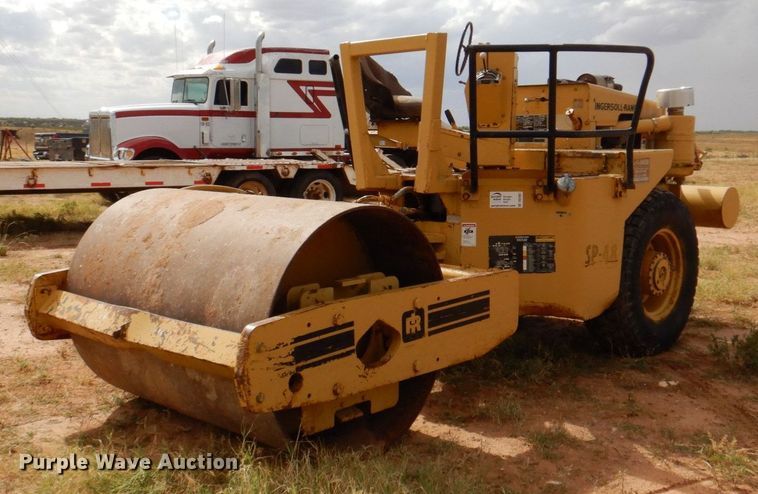 image for item DQ1867 1980 Ingersoll Rand SP-48  single drum roller