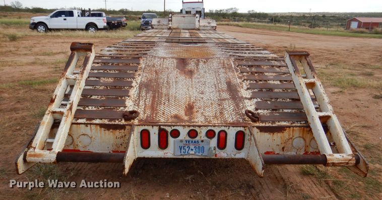 image for item DQ1868 2003 Load King  equipment trailer