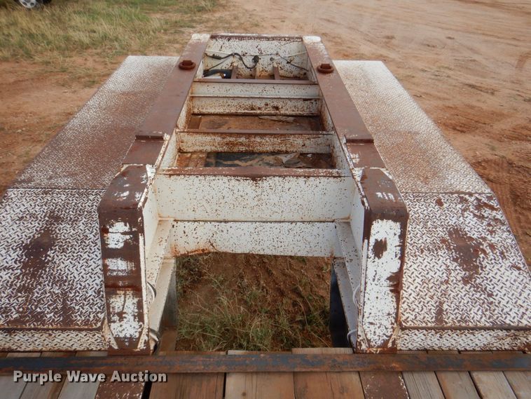 image for item DQ1868 2003 Load King  equipment trailer