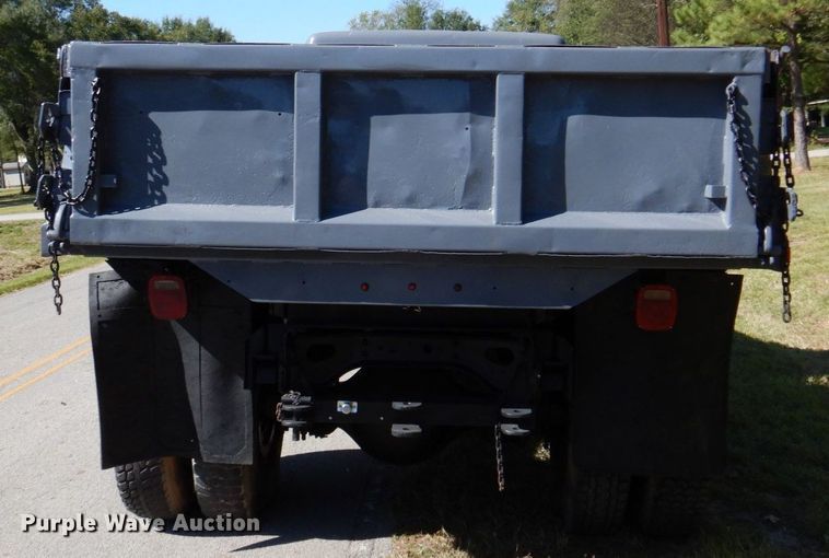 image for item DQ1873 1982 International S1954  dump truck