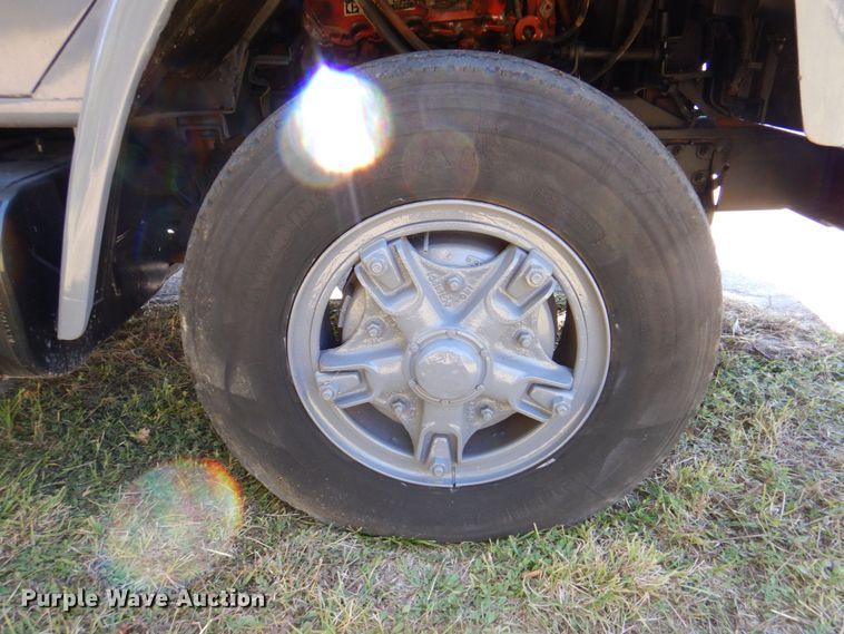 image for item DQ1873 1982 International S1954  dump truck