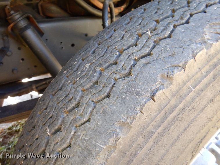 image for item DQ1873 1982 International S1954  dump truck