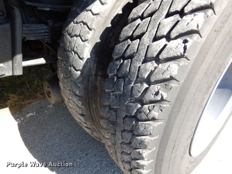 image for item DQ1873 1982 International S1954  dump truck