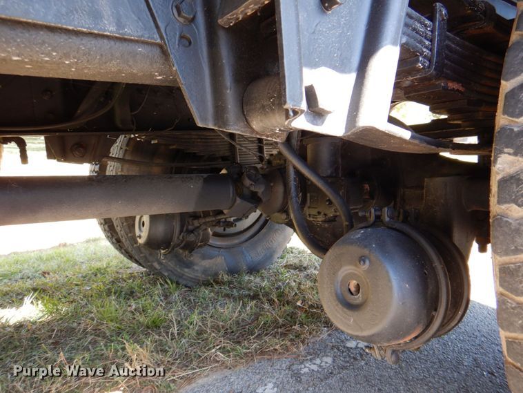 image for item DQ1873 1982 International S1954  dump truck