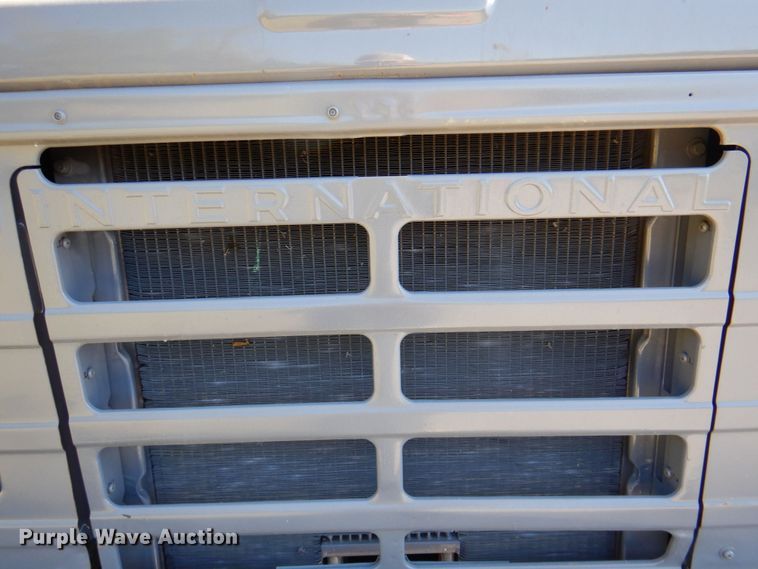 image for item DQ1873 1982 International S1954  dump truck