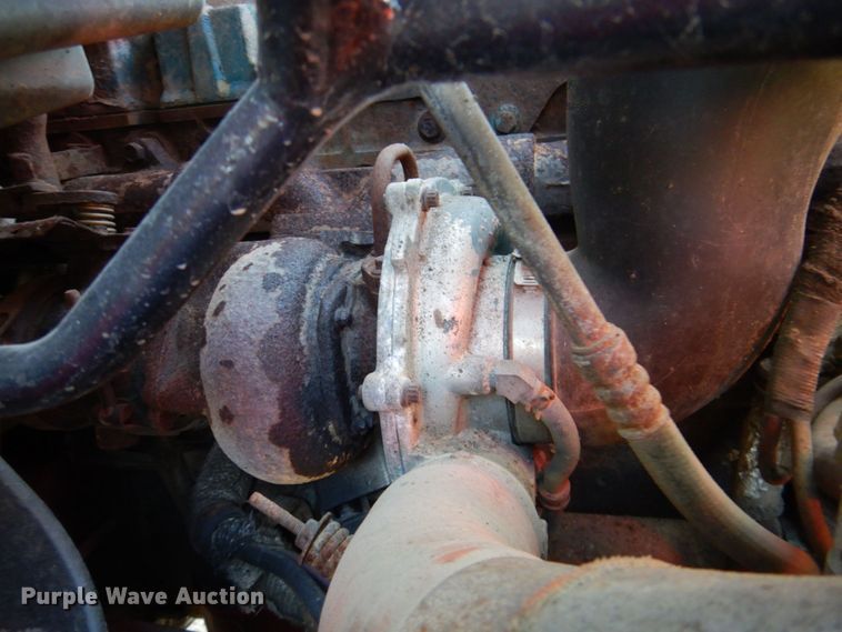 image for item DQ1874 2004 International 7400  dump truck