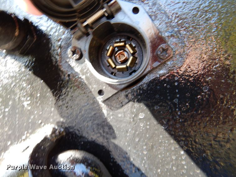 image for item DQ1874 2004 International 7400  dump truck