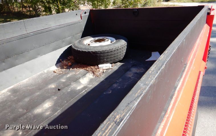 image for item DQ1874 2004 International 7400  dump truck