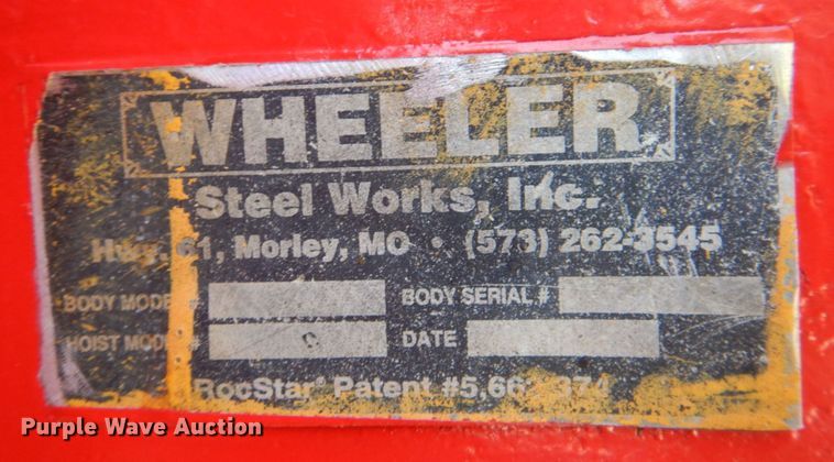 image for item DQ1874 2004 International 7400  dump truck