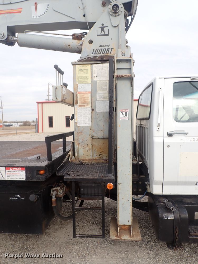 image for item DQ3083 1990 Ford F700  crane truck