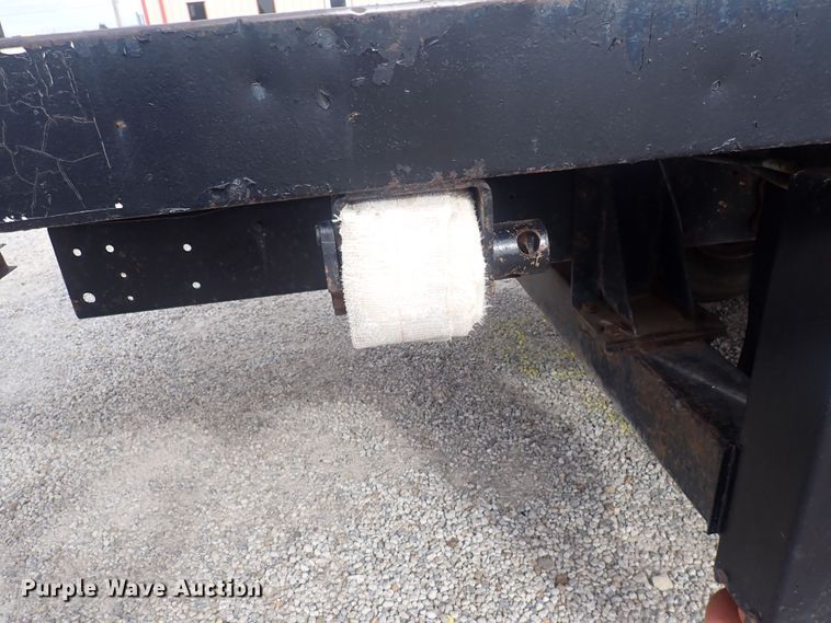 image for item DQ3083 1990 Ford F700  crane truck