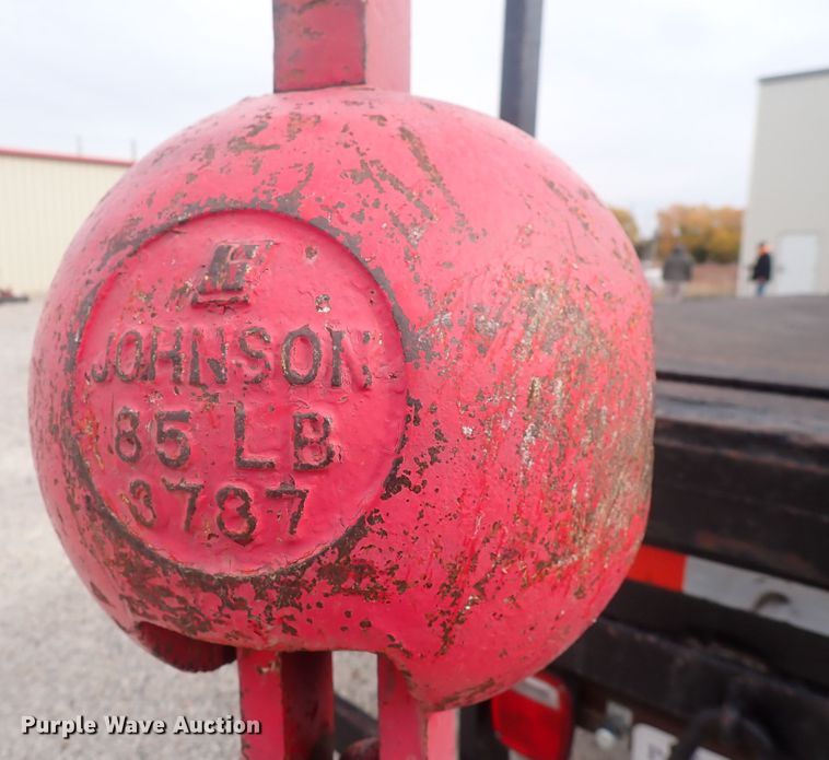 image for item DQ3083 1990 Ford F700  crane truck