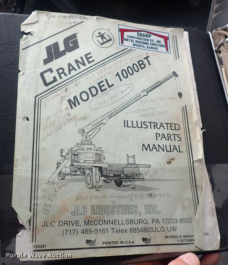 image for item DQ3083 1990 Ford F700  crane truck