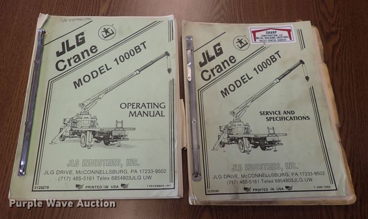 image for item DQ3083 1990 Ford F700  crane truck