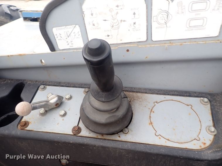 image for item DQ3085 2007 Genie GTH-842  telehandler