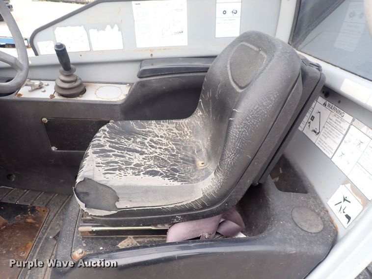 image for item DQ3085 2007 Genie GTH-842  telehandler