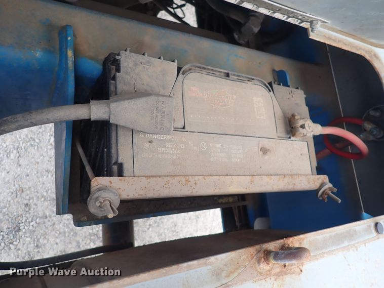 image for item DQ3085 2007 Genie GTH-842  telehandler