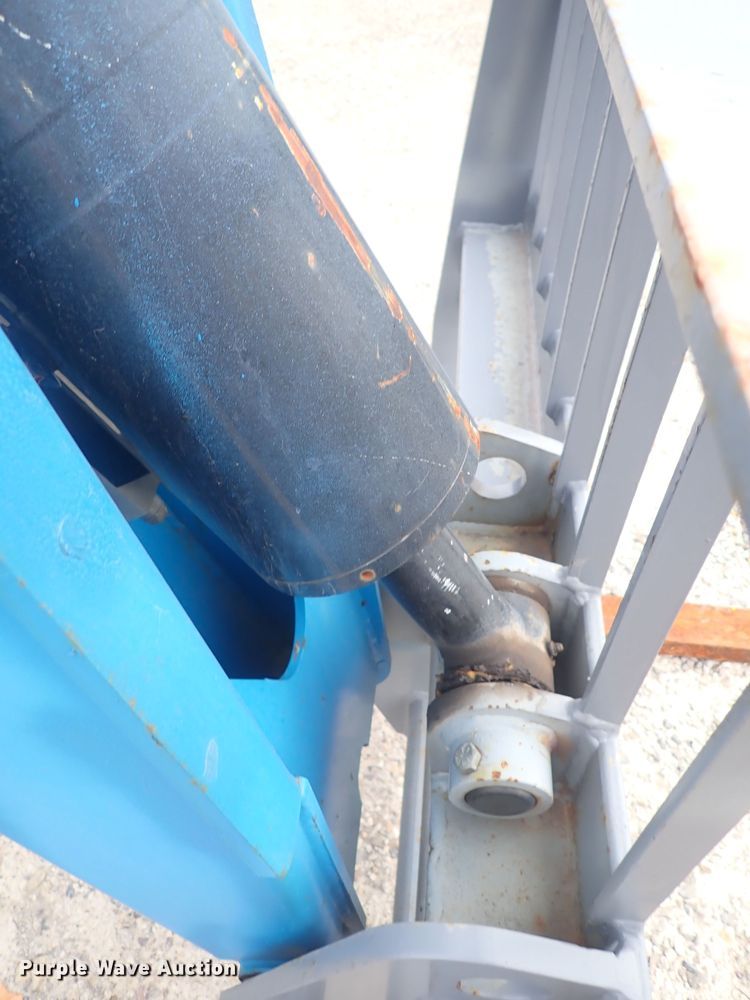 image for item DQ3085 2007 Genie GTH-842  telehandler