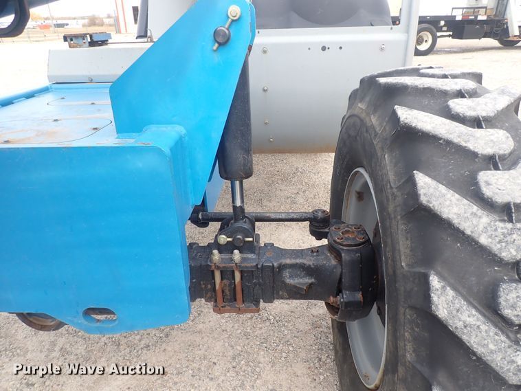 image for item DQ3085 2007 Genie GTH-842  telehandler