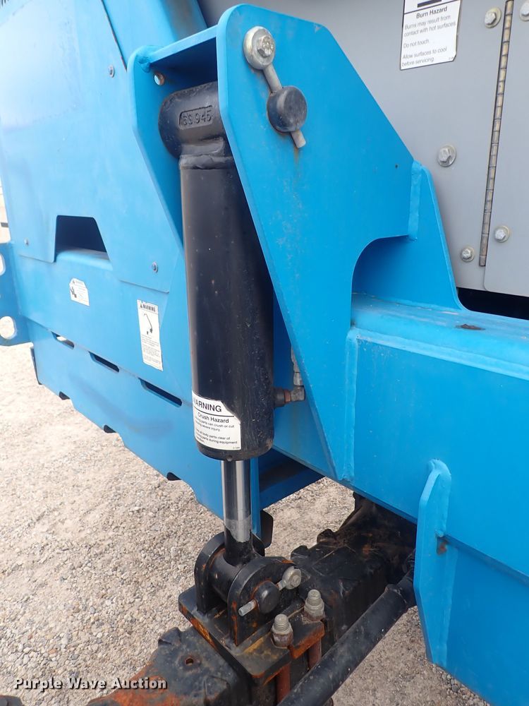 image for item DQ3085 2007 Genie GTH-842  telehandler