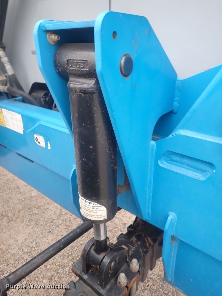 image for item DQ3085 2007 Genie GTH-842  telehandler