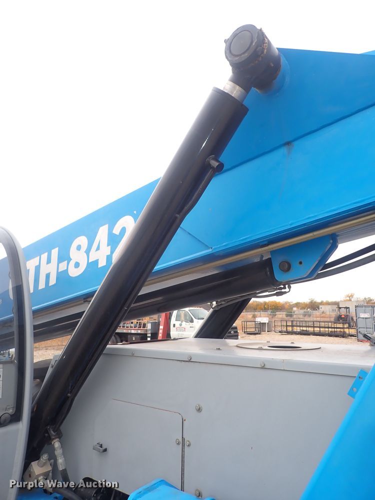 image for item DQ3085 2007 Genie GTH-842  telehandler