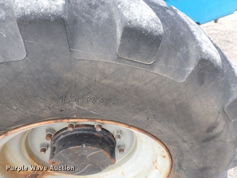 image for item DQ3085 2007 Genie GTH-842  telehandler