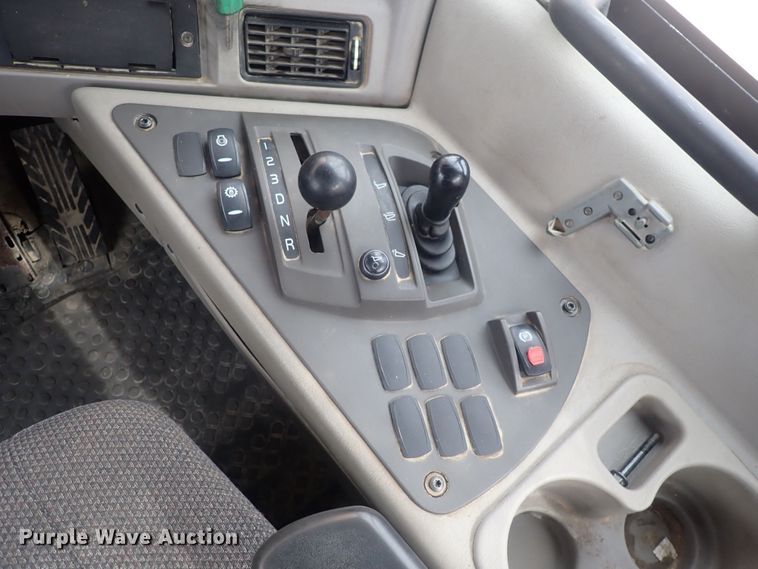 image for item DQ3104 2011 Volvo A40F  haul truck