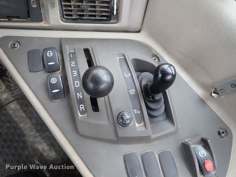 image for item DQ3104 2011 Volvo A40F  haul truck