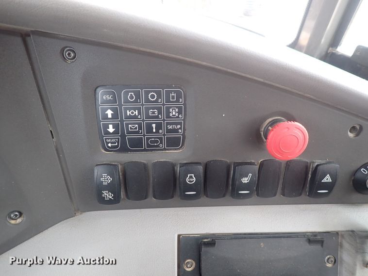 image for item DQ3104 2011 Volvo A40F  haul truck