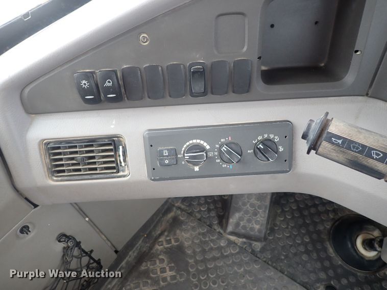 image for item DQ3104 2011 Volvo A40F  haul truck