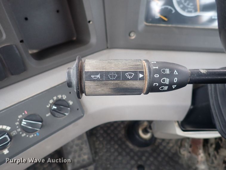 image for item DQ3104 2011 Volvo A40F  haul truck