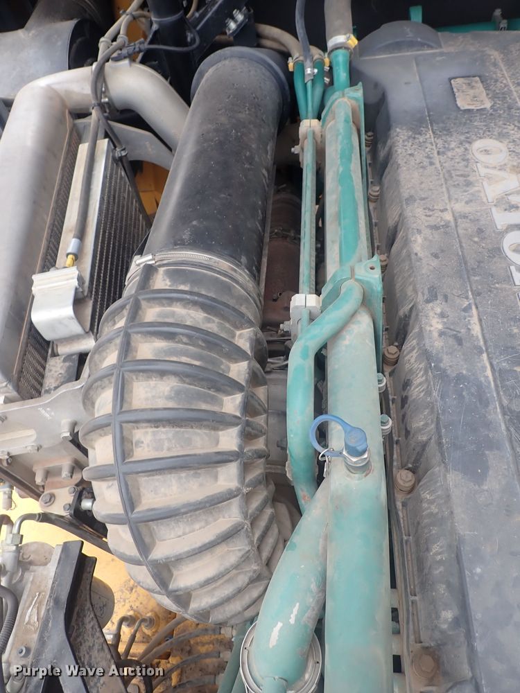 image for item DQ3104 2011 Volvo A40F  haul truck