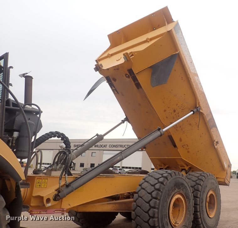 image for item DQ3104 2011 Volvo A40F  haul truck
