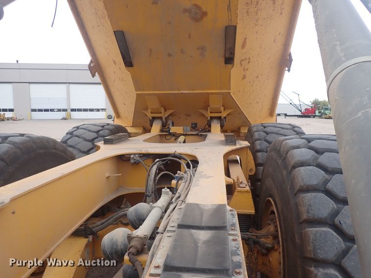 image for item DQ3104 2011 Volvo A40F  haul truck